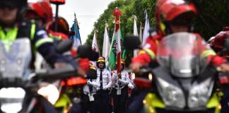 Con un desfile, Bomberos Municipales celebraron su 70 aniversario. Foto La Hora: Daniel Ramírez