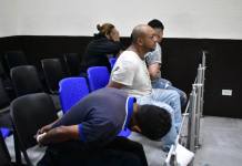 Los cuatro detenidos por irrumpir en sede de MP serán investigados por allanamiento con agravación especial. Foto La Hora: Daniel Ramírez