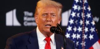 El presidente de EE.UU., Donald Trump, celebró este viernes que su homólogo ruso, Vladímir Putin, viaje a la cumbre bilateral de Alaska. Foto La Hora: EFE.