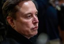 Elon Musk denuncia a OpenAI y Apple porque consideran que «inhiben la competencia y la innovación en la IA» Elon Musk denuncia a OpenAI y Apple porque consideran que "inhiben la competencia y la innovación en la IA". Foto La Hora: Archivo EFE.