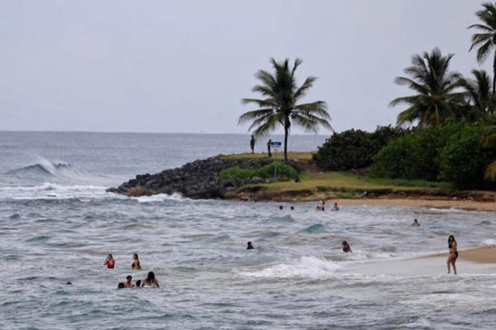 El huracán Erin, de gran tamaño y categoría 2, avanza este miércoles por el Atlántico occidental y amenaza casi toda las costa este estadounidense. Foto La Hora: EFE.