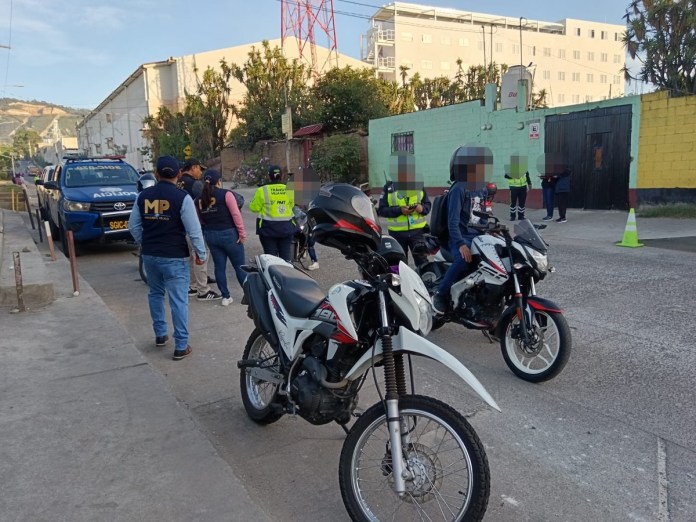 Operativo de identificación en Bárcenas, Villa nueva, responde a seguimiento por delitos en Villa Nueva.
