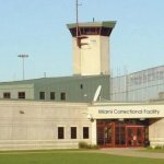 Próximo proyecto "Aligator Alcatraz", en el estado de Indiana, será llamado "Speedway Slammer", afirma a Fox News la secretaria Kristi Noem