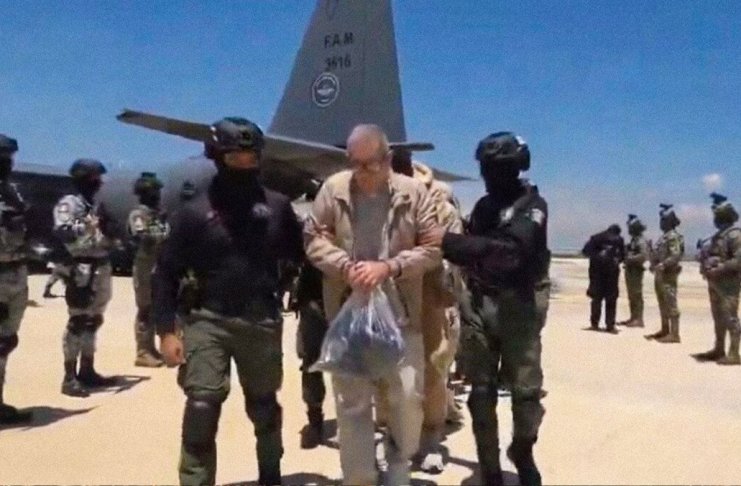 Estados Unidos confirma la extradición desde México de 26 líderes de cárteles de droga, fugitivos de la ley.