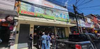 Operativos buscan indicios por presunta defraudación y contrabando aduanero en locales en zona 1 Allanamientos en zona 1 buscan posibles delitos por defraudación y contrabando aduanero.