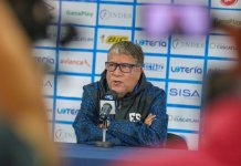 “Bolillo” afirma que se impondrán ante Guatemala, a pesar de que Tena tiene mayor tiempo formando a la azul y blanco El técnico de la selección nacional de El Salvador habló previo al encuentro que disputarán ante Guatemala el próximo jueves 4 de septiembre: Foto La Hora: Fesfut