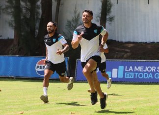 El diputado de VOS, José Chic, dio a conocer un patrón de compra anómala de entradas para el encuentro Guatemala vs. El Salvador. Foto La Hora: FFG
