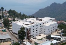Hospital de Sololá se prevé su construcción finalicé en diciembre, afirma Bernardo Arévalo.