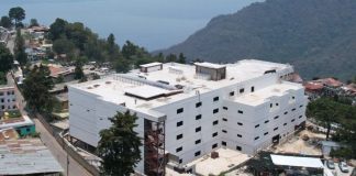 Hospital de Sololá se prevé su construcción finalicé en diciembre, afirma Bernardo Arévalo.