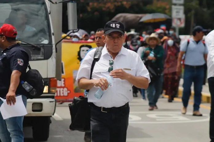 El STEG liderado por Joviel Acevedo, mantiene un pulso desde el año pasado con las autoridades del Mineduc. Foto La Hora: Archivo