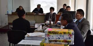 Caso Farruko Pop: Victimarios dispararon en su cuello después de asfixiarlo, según informe El Tribunal Décimo de Sentencia Penal inició el juicio por el caso Farruko Pop. Foto La Hora: Daniel Ramírez
