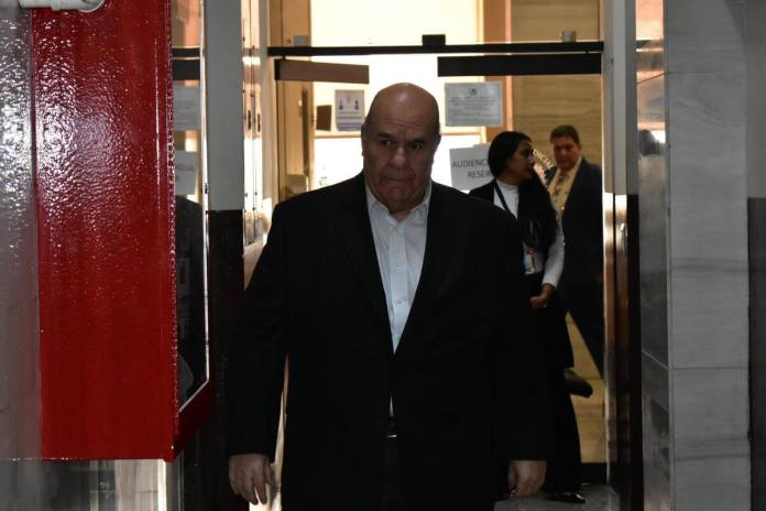 Julio Ligorría se abstuvo de emitir declaración tras ser beneficiado con el cierre del caso. Foto La Hora: Daniel Ramírez