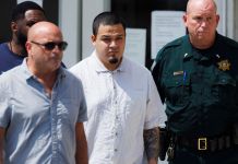 Kilmar Abrego García, saliendo de prisión en el estado de Tennessee. Foto La Hora: AP