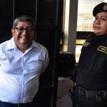 El exdiputado Leocadio Juracán fue detenido en el aeropuerto internacional La Aurora. Foto La Hora: Daniel Ramírez
