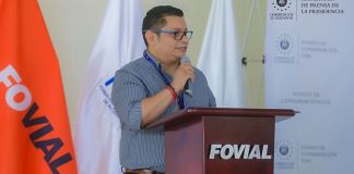 Ministra de Educación de El Salvador, Karla Trigueros, informó que ordenó la destitución inmediata del director y subdirector del Instituto Técnico Industrial.