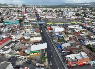 Reabren la Calle Martí tras trabajos de mantenimiento vial. Foto La Hora: X Ricardo Quiñonez.