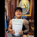 Firma de cheques de paso a desnivel de cuchilla el Milagro dice Neto. Foto La Hora: captura.