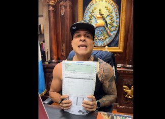 Firma de cheques de paso a desnivel de cuchilla el Milagro dice Neto. Foto La Hora: captura.