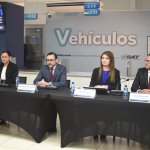 ¡No más papel! SAT reduce registro de vehículos de 1 mes a 5 minutos con proceso digital