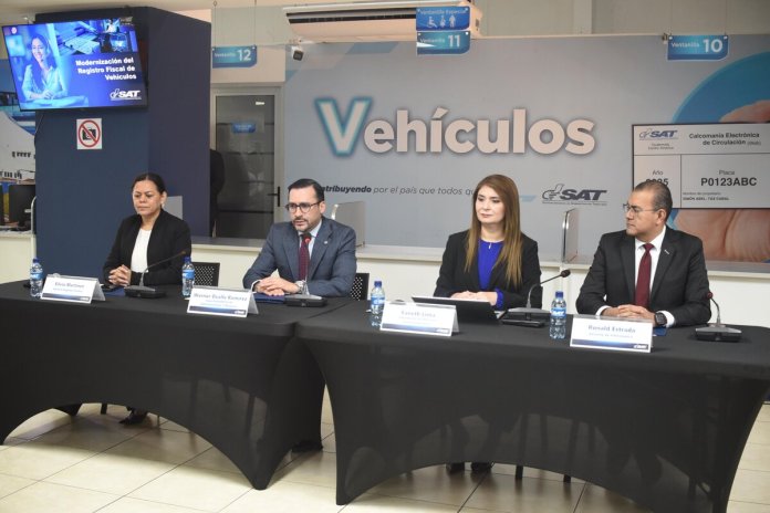 No mas papel SAT reduce registro de vehiculos de 1 mes a 5 minutos con proceso digital ¡No más papel! SAT reduce registro de vehículos de 1 mes a 5 minutos con proceso digital