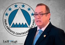 De “lo reformamos o lo cerramos” a defenderlo: el giro de Giammattei sobre el Parlacen De “lo reformamos o lo cerramos” a defenderlo: el giro de Giammattei sobre el Parlacen