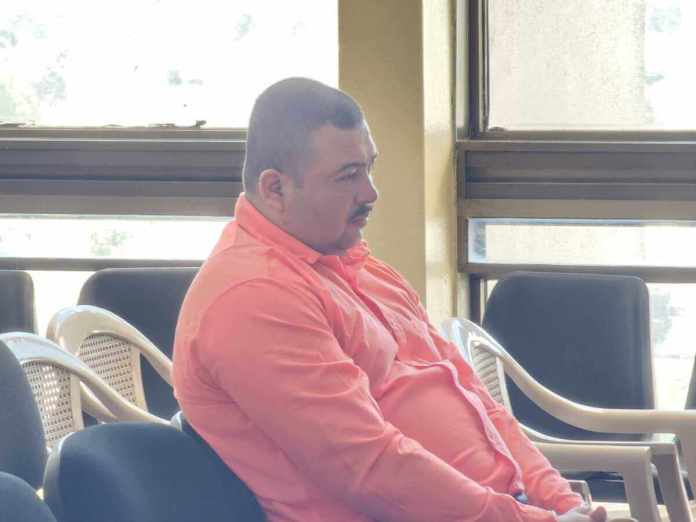 Pablo Herrera Ciguensa espera escuchar sentencia en su contra. Foto La Hora: Cortesía