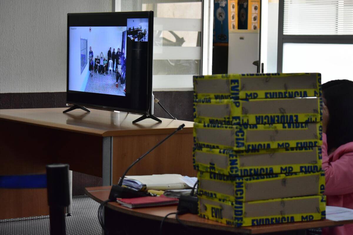 Pandilleros señalados de retener a guardias del SP son ligados a proceso por cuatro delitos