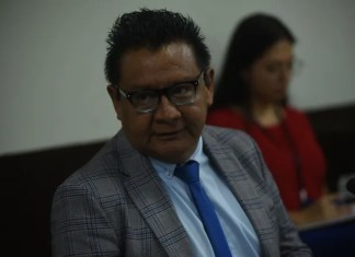 El juez Pedro Laynez tiene en sus manos dar inicio a la etapa intermedia y decidir si los cuatro sindicados enfrentan un juicio. Foto La Hora: Fabricio Alonzo.