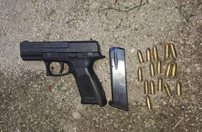 PNC remite a dos adolescentes por portar una pistola robada; una de ellas con alerta Alba-Keneth activa