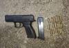 PNC remite a dos adolescentes por portar una pistola robada; una de ellas con alerta Alba-Keneth activa