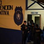 Reos liberan a guardias del SP retenidos en zona 18 y Pavón tras horas de tensión. Foto La Hora.