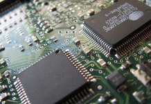 Trump anuncia plan de aranceles para semiconductores, uno de los productos que Gt quiere fabricar