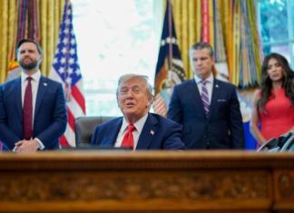 "Me llaman el presidente de Europa": Donald Trump. Foto La Hora: EFE.