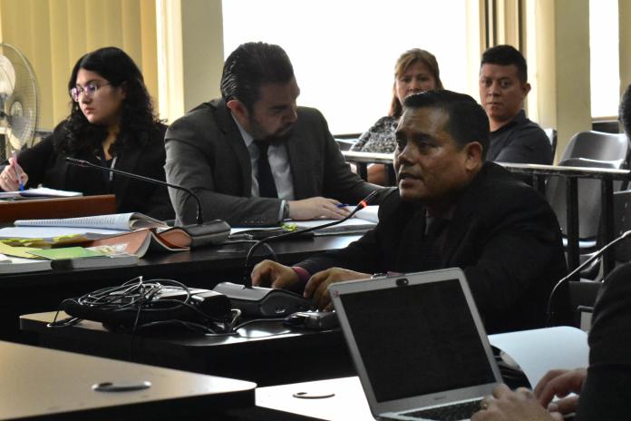 Miguel Ángel Letona Cifuentes, abogado de Melgar Padilla y tercer testigo en el orden general del debate.