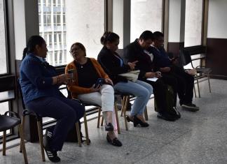 Cinco de los seis exfuncionarios y expolicías condenados en el caso Hogar Seguro. Foto La Hora: Daniel Ramírez.