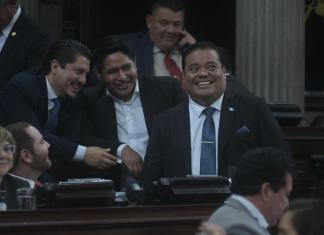 El diputado de Vamos, Allan Rodríguez, acusó al oficialismo de desmarcarse para bloquear la sesión plenaria. Foto La Hora: Fabricio Alonzo