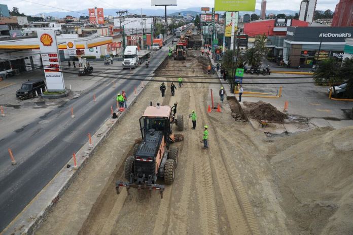Los trabajos en la Calle Martí avanzan, según informó el jefe edil, Ricardo Quiñónez. Foto: Alcalde de Ricardo Quiñónez