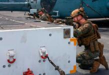Estados Unidos comparte imágenes de militares desplegados en el Caribe para el combate del cartel de los Soles. Foto: EFE