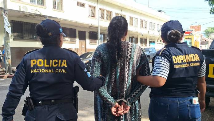Capturan a presunta extorsionista del Barrio 18 con 11 órdenes de captura