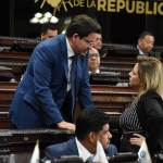 El diputado Julio Héctor Estrada fue uno de los ponentes de la ley que garantiza fondos a los Codedes para varios periodos fiscales. Foto: La Hora / José Orozco