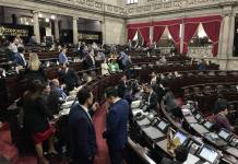 Aunque los diputados permanecieron en sesión por más de dos horas y media, no se conoció la iniciativa de ley contra lavado de dinero que envió el organismo Ejecutivo. Foto: La Hora / José Orozco