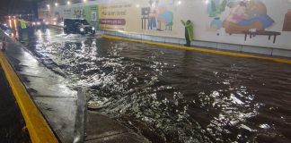 Autoridades reportan inundaciones por lluvias torrenciales en CDMX.