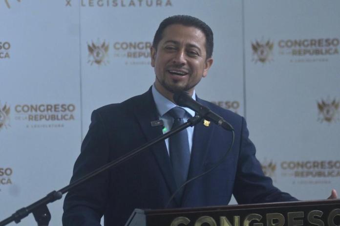 El presidente del Congreso, Nery Ramos, fue optimista al indicar que la iniciativa de ley contra lavado de dinero puede conocerse este 26 de agosto. Foto: La Hora / Fabricio Alonzo