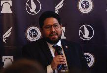 InSight Crime: funcionario del gobierno de Trump dirigió centro de noticias falsas del Tren de Aragua InSigth Crime reveló que un funcionario del Gobierno de Donald Trump dirigó un centro de noticias falsas sobre el Tren de Aragua.