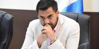 El diputado Jairo Orellana responde por el sorteo de boletos para el partido de la selección de fútbol del 4 de septiembre. Foto: La Hora / José Orozco