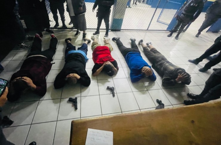 ¿Quiénes son los reos que mantuvieron como rehenes a guardias penitenciarios?
