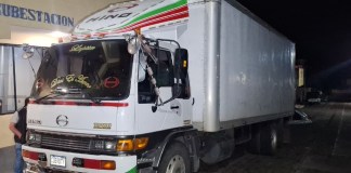 Un hombre conocido como "Tontín" fue capturado en Retalhuleu junto con un camión con mercadería robada en Quetzaltenango. Foto La Hora: PNC