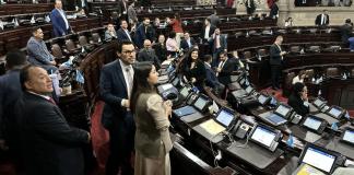 Oficialismo únicamente logró 36 votos a favor de las objeciones al Decreto 7-2025, que otorga más fondos a Codedes. Foto La Hora: José Orozco