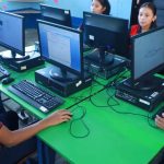 Mineduc: convenio para llevar conectividad a escuelas iniciará con centro educativos de nivel medio.