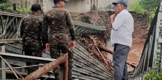 El Ministerio de Comunicaciones informó que se analizará la construcción de un nuevo puente en Pajapita, San Marcos. Foto La Hora: Ministerio de la Defensa